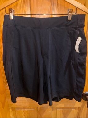 ATHLETA Pull on black shorts - size 10